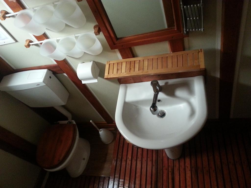 Venezia Boat & Breakfast Caicco Freedom Hotel Room photo